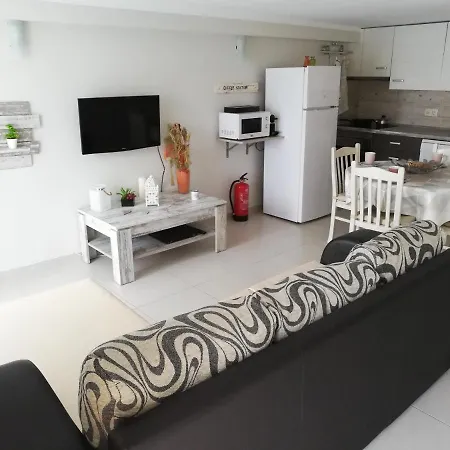 T2 Gale 500mts Da Piscina E Barbecue Privados Guia (Faro)