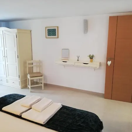 Lägenhet T2 Gale 500mts Da Piscina E Barbecue Privados Guia (Faro)