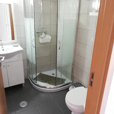 T2 Gale 500mts Da Piscina E Barbecue Privados アパート